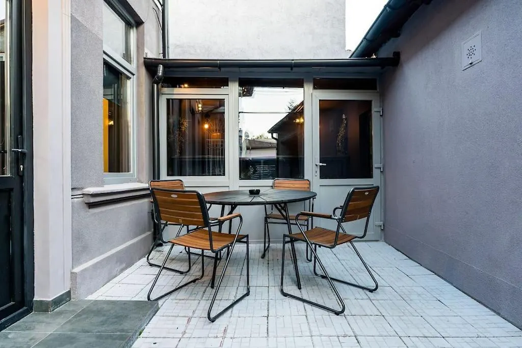 Downtown Victoriei Flat With Garden And Jacuzzi Apartment Bucharest