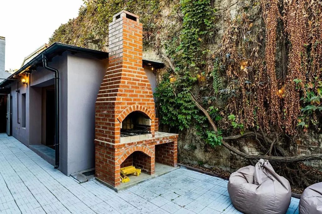 Downtown Victoriei Flat With Garden And Jacuzzi Apartment Bucharest 0*,
